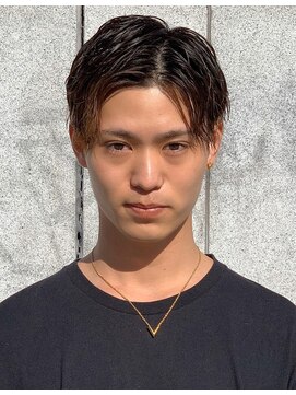 クオンヒール 淀屋橋店(QUON HEAL) スペインカール/スパイキーショート/フェザーパーマ/フェード