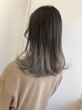 テオ(Theo) Theo /グラデーションカラー/ 巻き髪風パーマ/セミロング