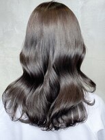 キラ 渋谷(KILLA)&nbsp;グレージュ　艶カラー　ヨシンモリ　韓国ヘア