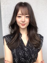 アリュウル 表参道 青山(Allure)&nbsp;フェザーバング大人かわいいレイヤーカットカーキグレージュ千葉