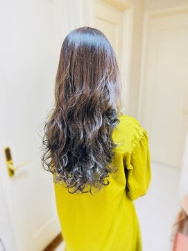 美容室 ティンカーベル 顔まわりレイヤーカット