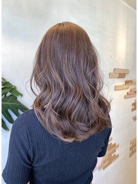 ヘアアンドメイク スタジオ ミムロ(HAIR&MAKE STUDIO MIMURO) 韓国風くびれレイヤー・ミルクティーベージュ