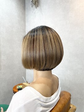 アロー(AROO) ボブスタイル