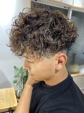 クオル 立川(QOL) スペインカール／外国人風パーマ／メンズカット／フェード