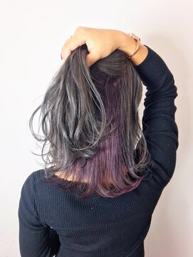 ニィー バイ ディコ(nii by Dico) フルブリーチカラーで作るインナーカラー☆ピンク×シルバー