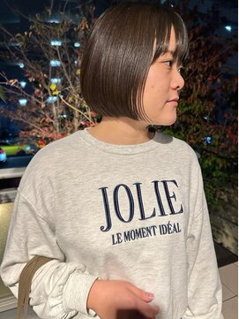 ツイギー 宮西店(TWiGGY) 顎ラインボブにアッシュベージュ