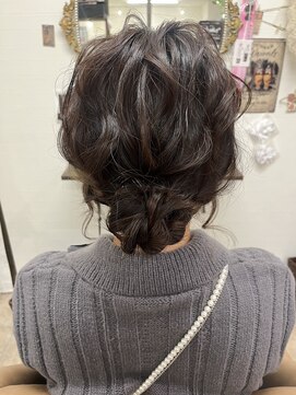 プーペ(pupe) シニヨン