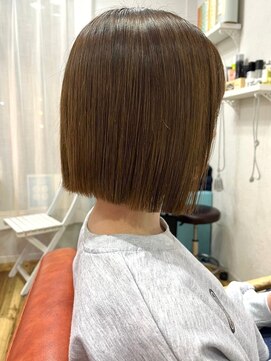 リコ 池袋東口店(Liko) 【Liko　池袋東口店】オリーブベージュ　切りっぱなし　透明感