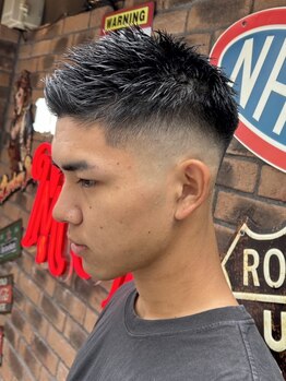 ムア(MUA)の写真/毎日かっこいいを作れる！流行りのフェードなどのバーバースタイルもおまかせ◎ONもOFFもキマるスタイルを