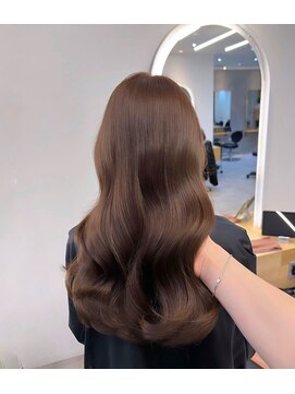 ジーナ 渋谷本店(Zina) 艶感抜群"チョコレートベージュ"『Shion』