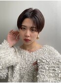 丸みショートセンターパートショートボブハンサムショート