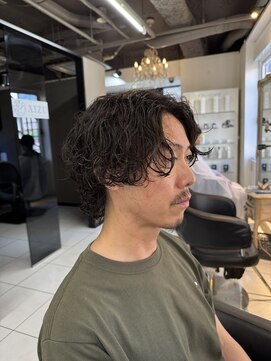 アイズ 海老名(AIZU) サーフカール　海老名パーマ　スパイラルパーマ　シャドウパーマ