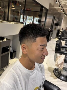 フランクスバーバーザスタンド(Frank’s barber the stand) ラルフカール×スパイキーショート×フェザーパーマ飯田橋F