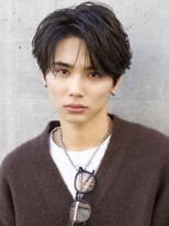 エイド 本店(aid)&nbsp;毛流れセンターパート韓国風ニュアンスパーマメンズミディアム