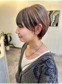 アンブレラカラーベージュ×ショートボブ