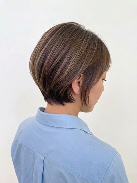アッシュ 十日市場店(Ash) 白髪ぼかし/ナチュラルハイライト/ショート