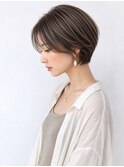 大人女性の若見え上品ナチュラルショート白髪ぼかし