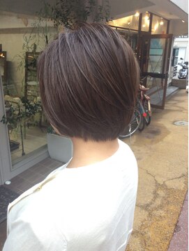 ブレス(Bless) backstyle