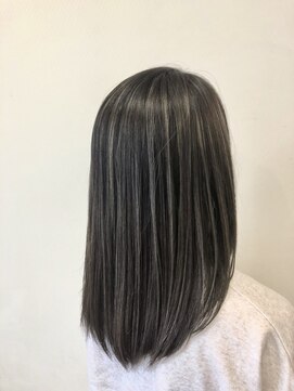 リタ ヘアメイク(Rita hair make) ハイライトカラー