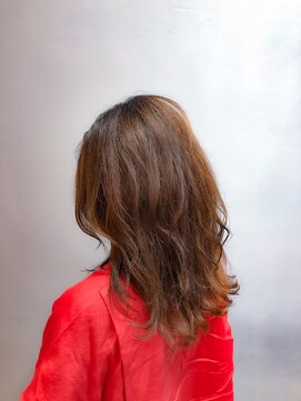 レガロ(REGALO) 【リアルサロンワーク】外ハネミディ×ハイライト