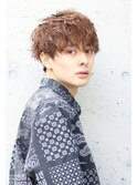 前下がり　グラデーション刈り上げ　束感カット