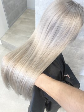 リア 近鉄八尾店(Lia) ブリーチ2回/ホワイトベージュ