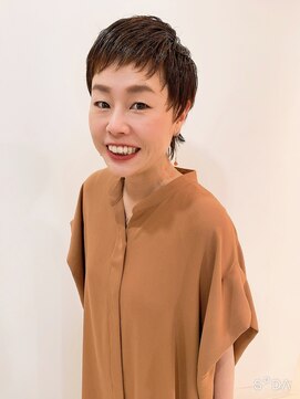 ヘアー ドレッサー パワードール(Hair Dresser) 40代、かっこ可愛い大人のベリショ!