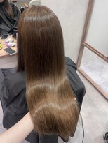 ロミバイリー(Romi by Lyee) ベージュカラー