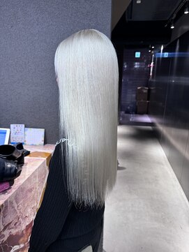 ペレ 栄店(PELE) デザインカラー/レイヤーカット/ウェットヘア/オリーブベージュ