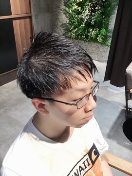 ネセサリー(NECESSARY) カット