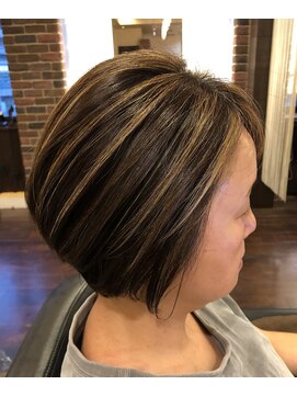 ネイトル(naitre) 大人上品ハイライトボブ