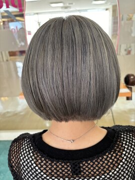 美容室ティーライズグループ アンダーカラーズ バイピカソ ×PICASSO シルバーアッシュ