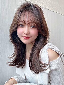 アフロート ディル(AFLOAT D'L) 小顔前髪顔周り面長くびれレイヤーミディアム20代30代40代