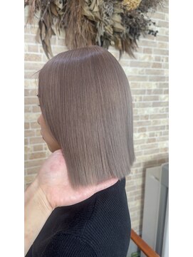 オンアンドオフ ON and OFF ミルクティーグレージュ