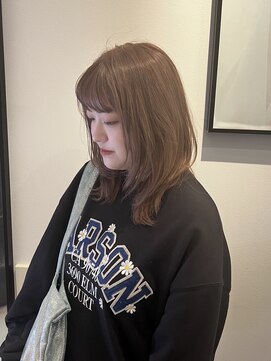 フェイバリットガーデン(favorite garden) レイヤーカット×ベージュカラー