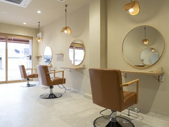 ファムヘア(fam.hair)の写真/《和歌山市駅 徒歩6分》一人ひとりに寄り添う安心のマンツーマン施術♪地域密着のプライベートサロンです◎