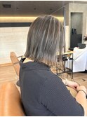 ハイライト×切りっぱなしボブ