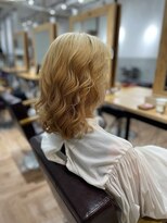 クーシ(kuusi)&nbsp;ハイトーンブロンド【高円寺/東高円寺/新高円寺】