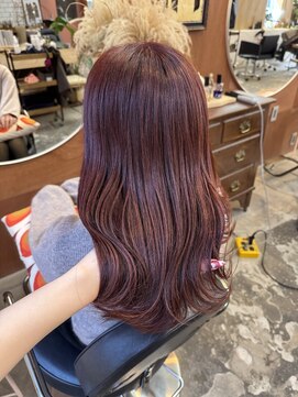 チャプター 問屋町(chapter) ブリーチなしケアカラーワインレッドレイヤーカット韓国ヘア