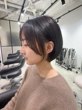 ビブ(VIV) 大人美人丸みショートボブ白髪ぼかしハイライト川崎20代30代40代