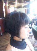ショートボブ
