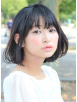 ブークル(boucle) クセを生かしたナチュラルボブ