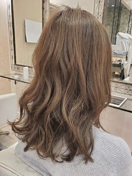 ヴィーヴォ 天六店(VIVO) 【vivo天六】Watanabe  柔らかベージュ　ミディアムヘア