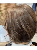 ショートボブ