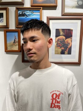 カムレイドフォーライフ(COMRADE 4 LIFE) 担当西村　　クロップ