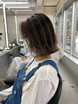 イキ 表参道(iki omotesando)&nbsp;モード/無造作ウェーブ/大人ガーリー[表参道駅]