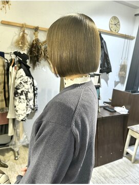 ヘアーアンドアトリエ マール(Hair&Atelier Marl) 【Marl】オリーブベージュカラー×ミニボブ