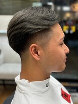 カズ(Ka'z)&nbsp;パートスタイル　ツーブロックフェード