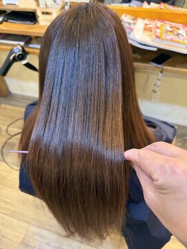 ラシック(La shic) 【髪質で人生が変わる】☆くせ毛、広がり解消☆酸性ストレ-ト