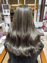 フィゼル あべのルシアス店(Aujua fizelle) オリーブハイライト×ロングスタイル